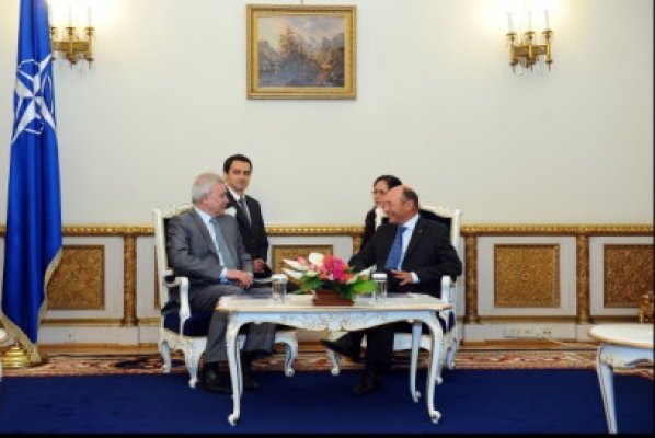 Ce a vorbit şeful Lukoil cu Băsescu. Rafinăria Petrotel nu se închide